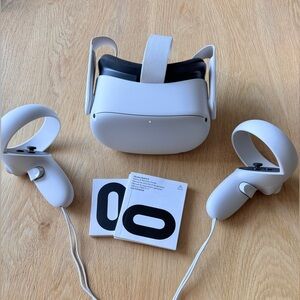 Meta Oculus Quest 2 Standalone VR Headset with White Controllers